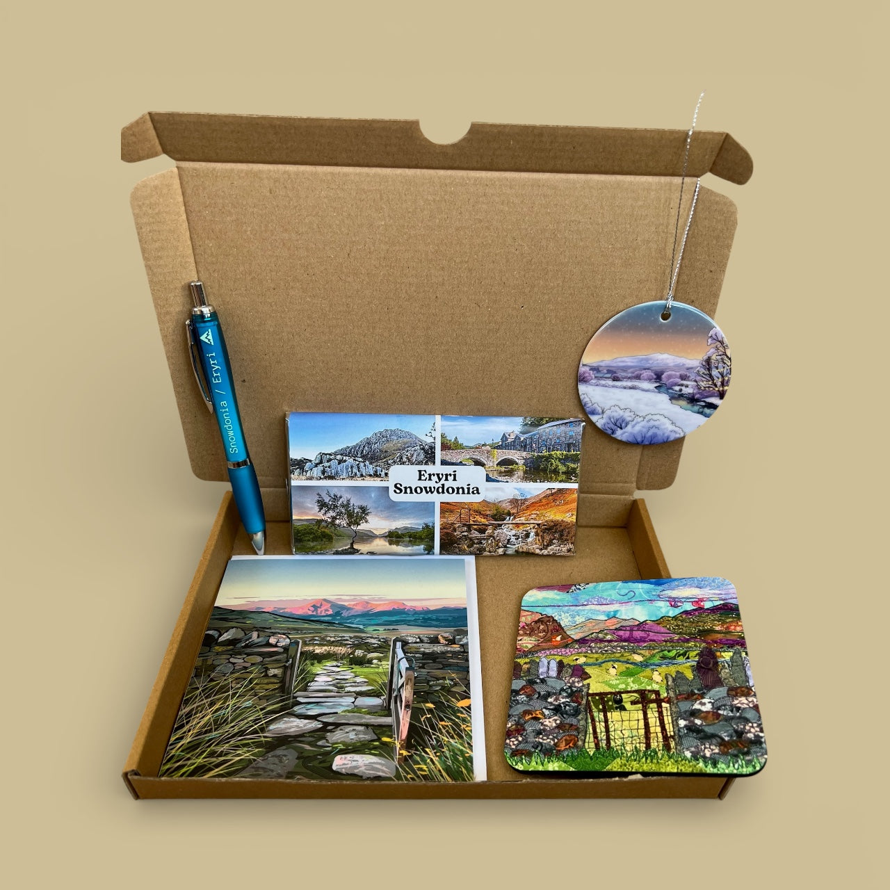 Snowdonia / Eryri gift box (letterbox friendly)